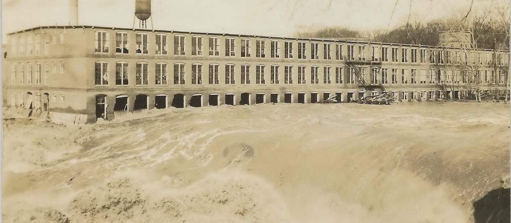 Mill No. 1 during the 1927 flood